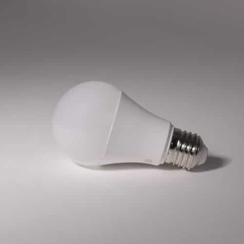 Bec LED LOHUIS DIMABIL, forma A60, E27, 9W, 25000 ore, lumina rece