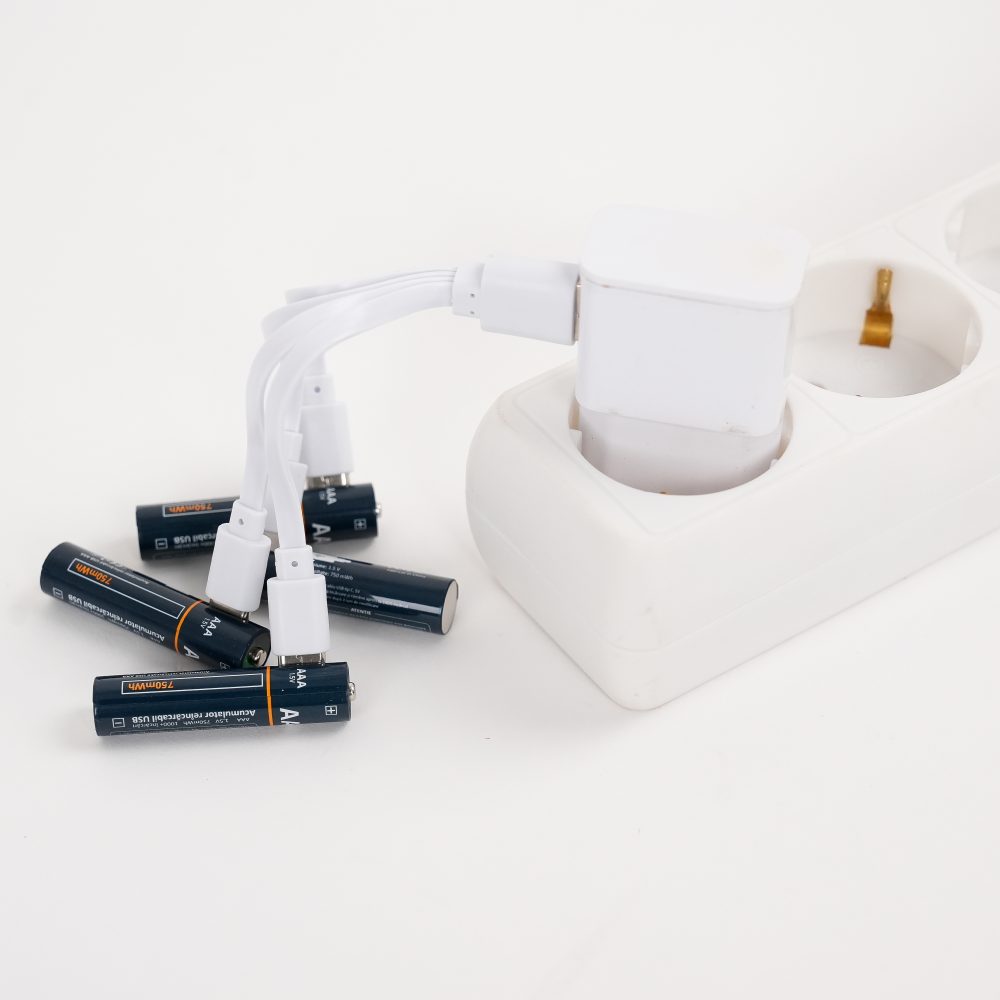 Acumulatori reincarcabili prin cablu USB AAA 1.5V 750mWh 4 buc