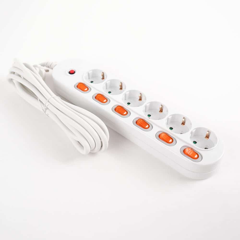 Prelungitor 6 prize, 6 intrerupatoare, 3m